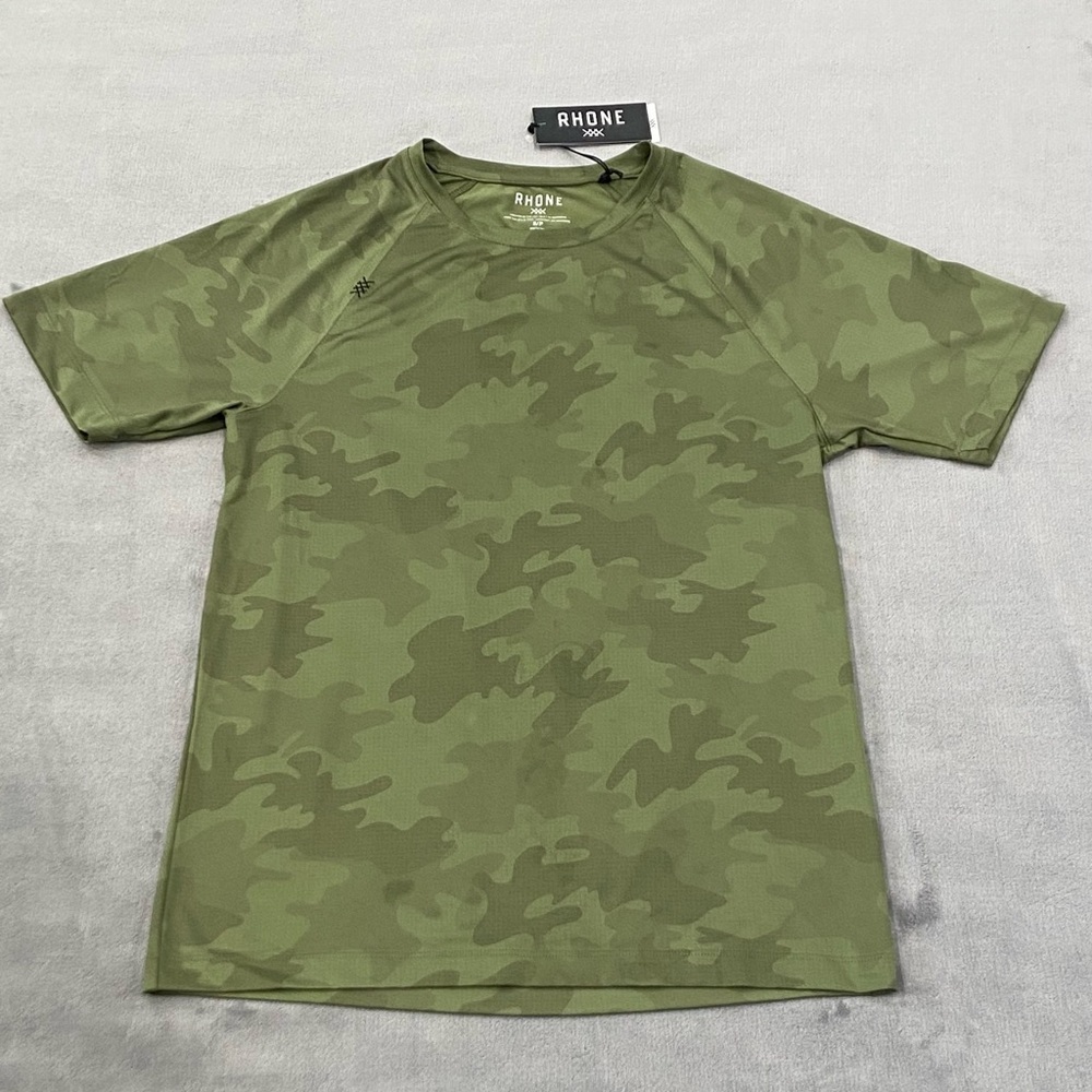 Rhone Shirt Mens Small Green Camo Reign Performance Short Sleeve Wicking New